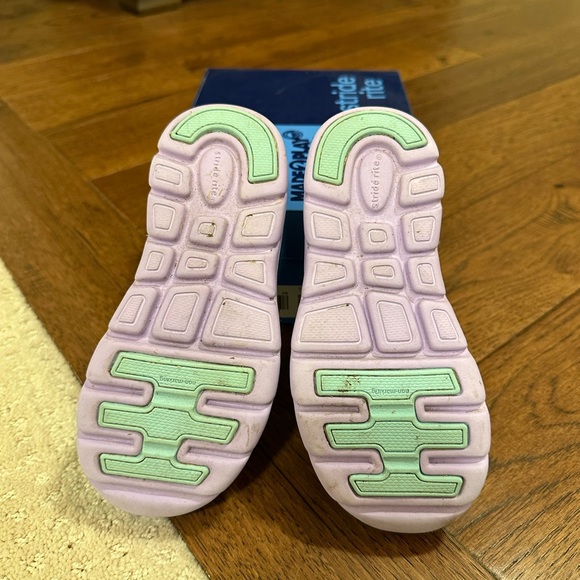 Girls Stride Rite Made 2 Play shoes - size 11 - Picture 7 of 7